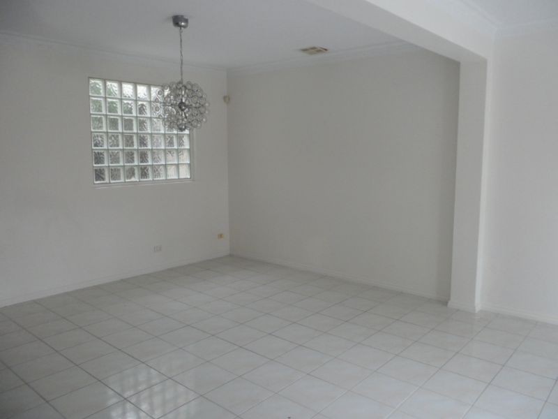 2/40 Orleans Road, Avondale Heights VIC 3034