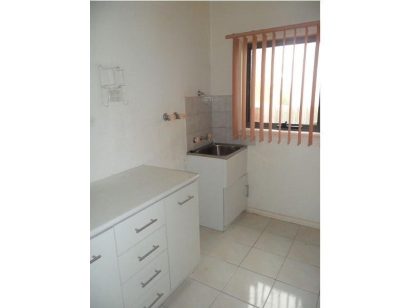 2/40 Orleans Road, Avondale Heights VIC 3034