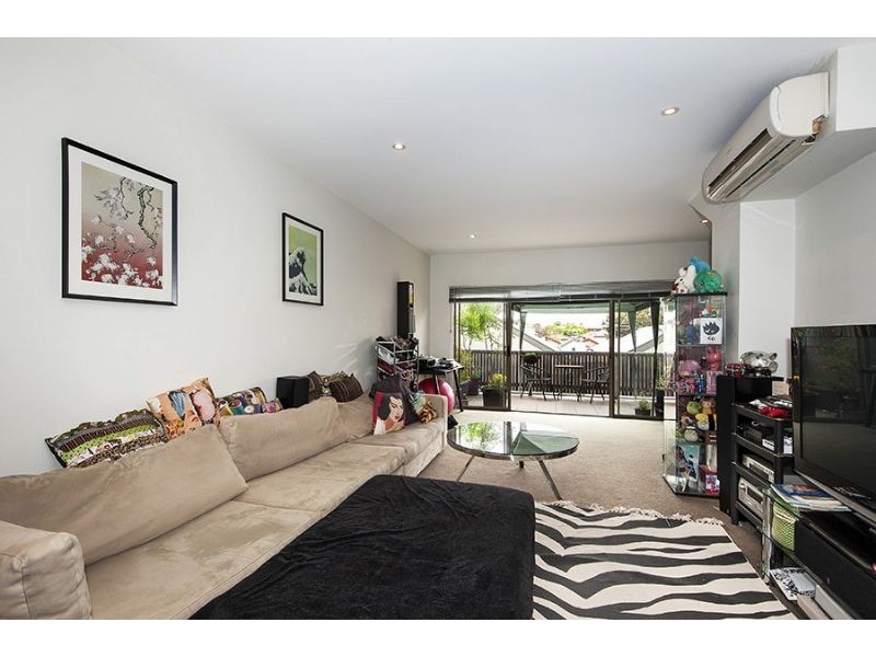 6/12 Grantham Street, Brunswick West VIC 3055