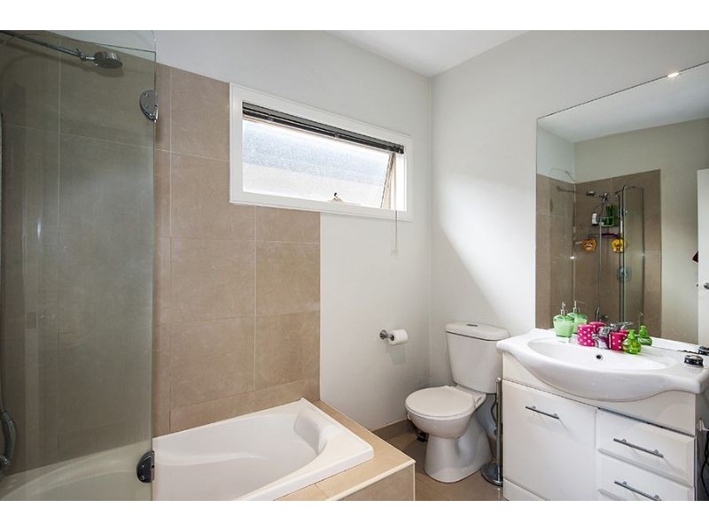 6/12 Grantham Street, Brunswick West VIC 3055