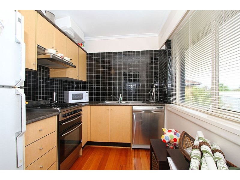 11/56 Nicholson Street, Essendon VIC 3040