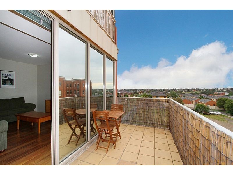 307/77 Village Way, Maribyrnong VIC 3032