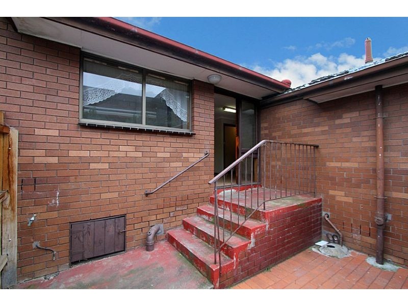 2/227 Buckley Street, Essendon VIC 3040