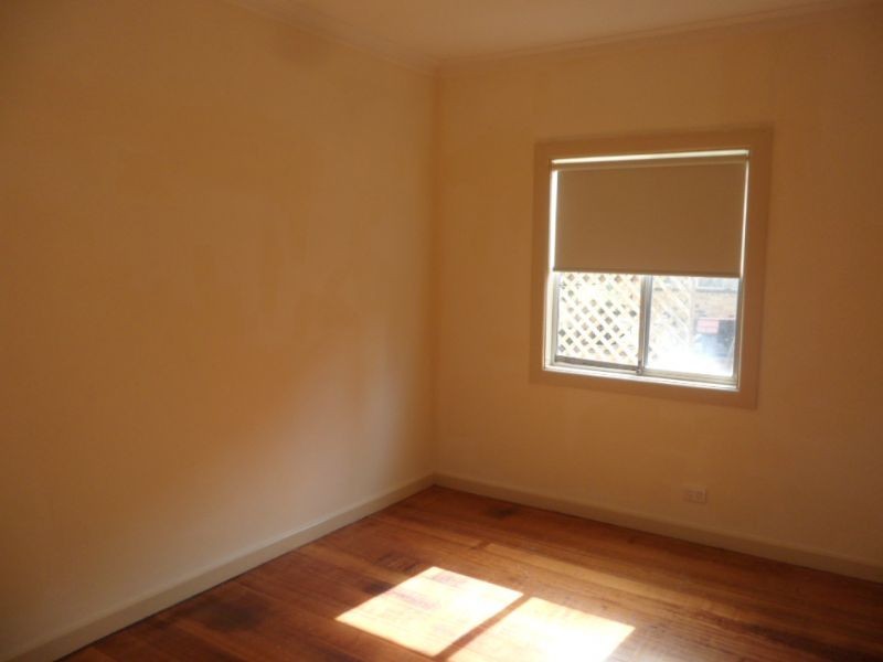 16 Highridge Crescent, Airport West VIC 3042