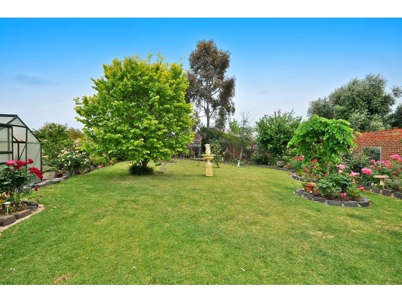 4 Scenic Place, Kealba VIC 3021