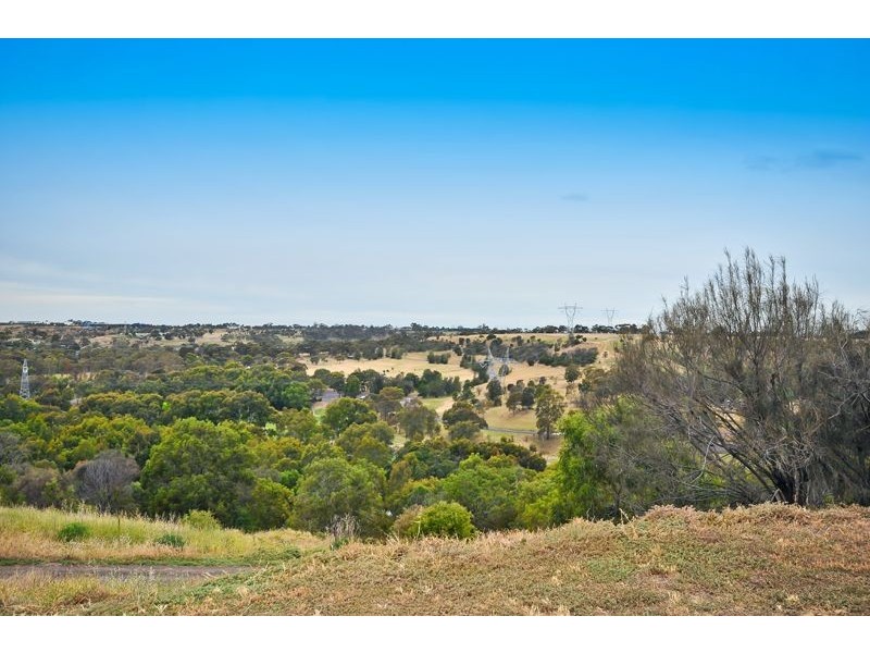 4 Scenic Place, Kealba VIC 3021