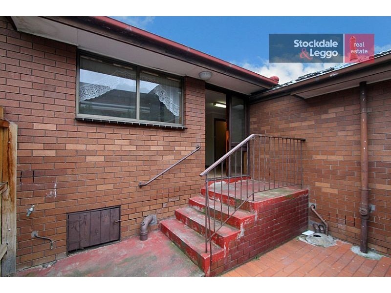 2/227 Buckley Street, Essendon VIC 3040
