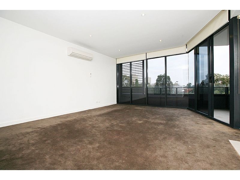 517B/66 Mount Alexander Road, Flemington VIC 3031