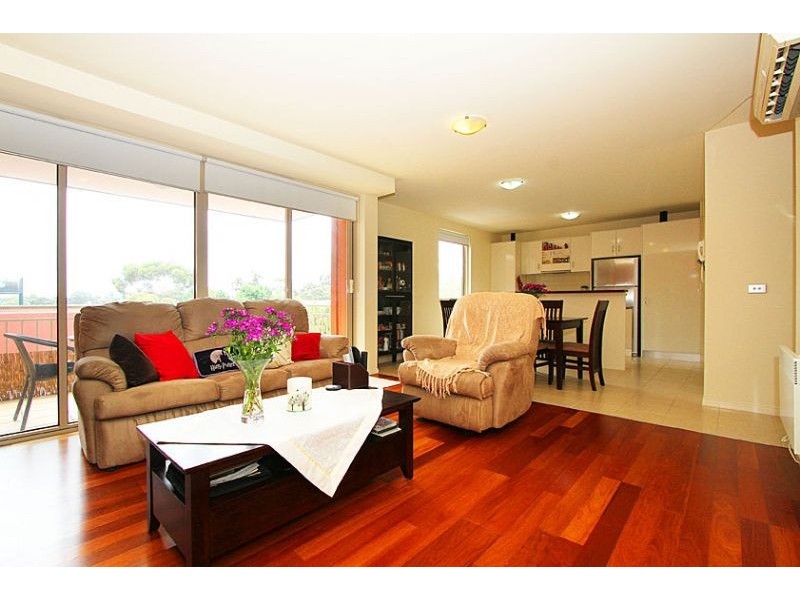 202/77 Village Way, Maribyrnong VIC 3032