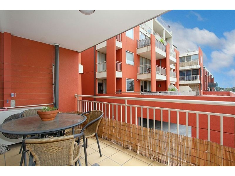 202/77 Village Way, Maribyrnong VIC 3032