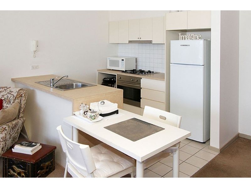 202B/70 Speakmen Street, Kensington VIC 3031