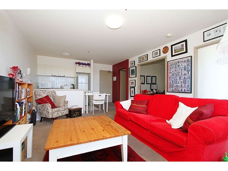 202B/70 Speakmen Street, Kensington VIC 3031