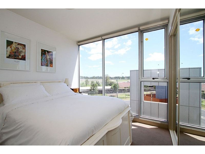 202B/70 Speakmen Street, Kensington VIC 3031