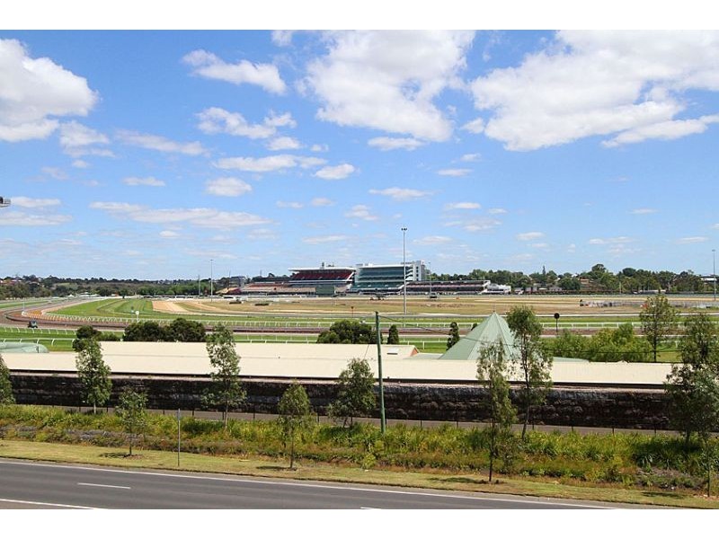 202B/70 Speakmen Street, Kensington VIC 3031