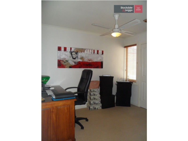 44 Rimcross Drive, Keilor East VIC 3033