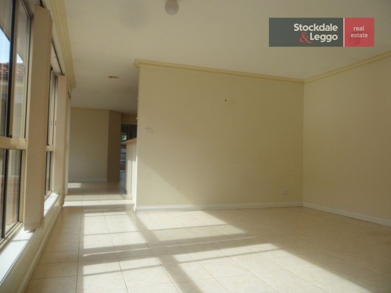 1/3 Dublin Avenue, Strathmore VIC 3041