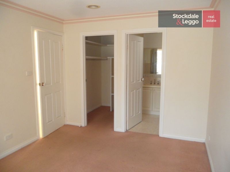 1/3 Dublin Avenue, Strathmore VIC 3041