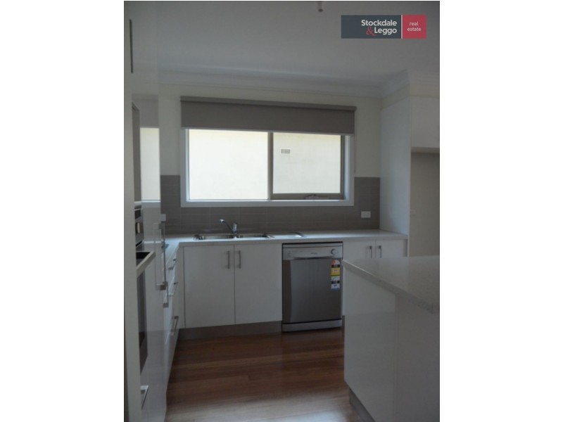 32A Strathnaver Avenue, Strathmore VIC 3041