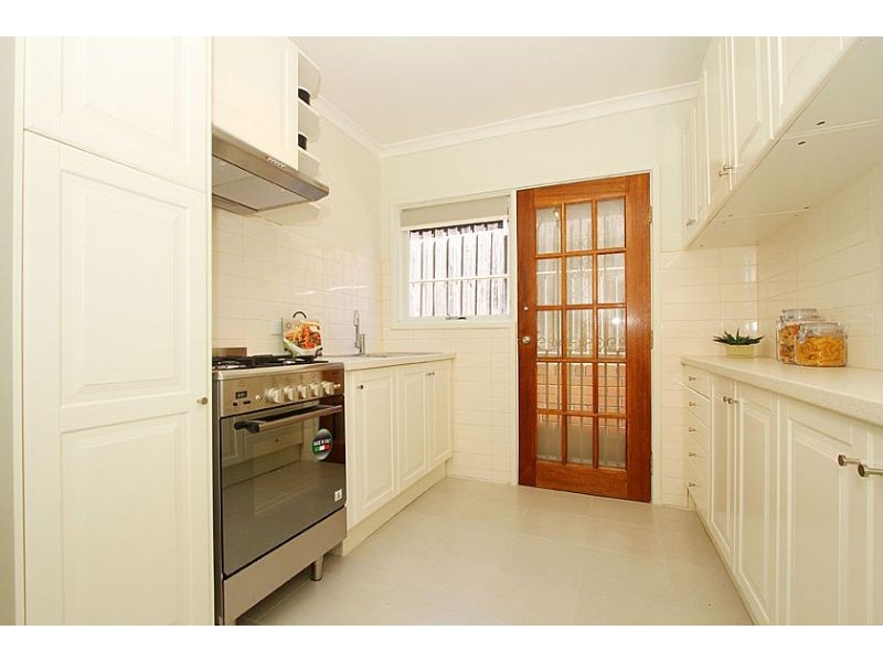 1/209 Napier Street, Essendon VIC 3040