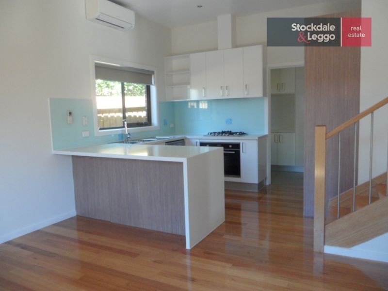 2/2-4 Reynolds Parade, Pascoe Vale South VIC 3044