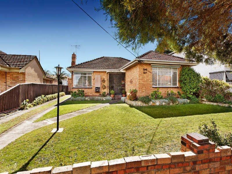 44 Hayes Road, Strathmore VIC 3041