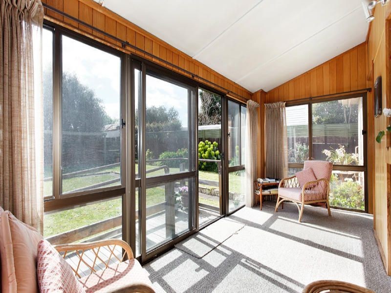 44 Hayes Road, Strathmore VIC 3041