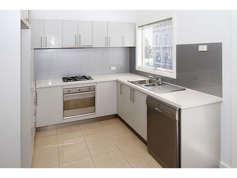 6/12 Grantham Street, Brunswick West VIC 3055