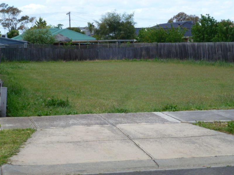 12 Beaumont Court, Sydenham VIC 3037