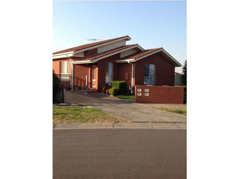 1/12 Telford Court, Sunshine VIC 3020