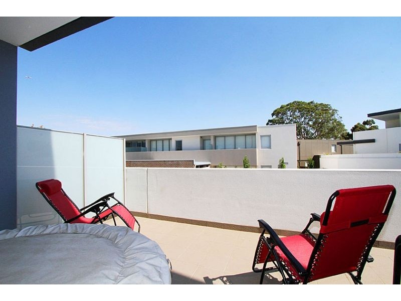 20/44 Eucalyptus Drive, Maidstone VIC 3012