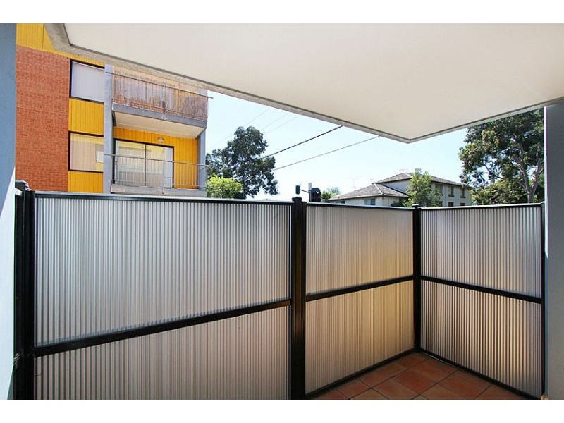 2/17-19 Ascot Vale Road, Flemington VIC 3031