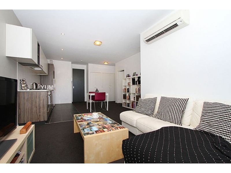 17/60 Keilor Road, Essendon North VIC 3041