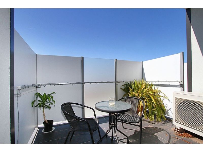 17/60 Keilor Road, Essendon North VIC 3041