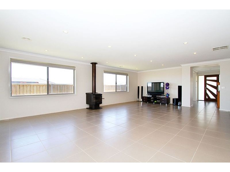 47 Palladium Circle, Beveridge VIC 3753