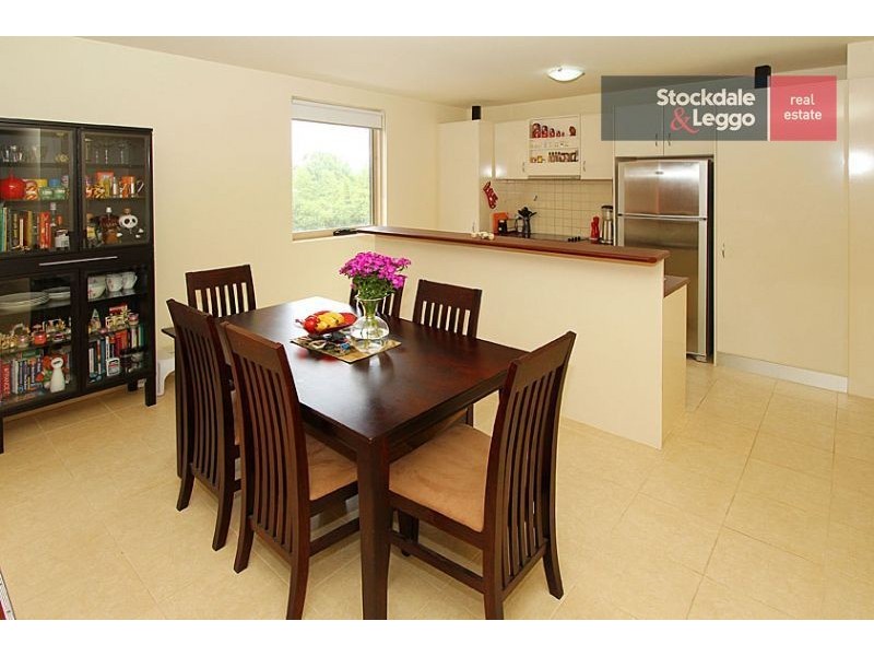 202/77 Village Way, Maribyrnong VIC 3032