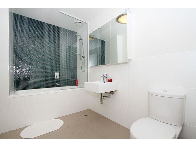409/2 Olive York Way, Brunswick West VIC 3055