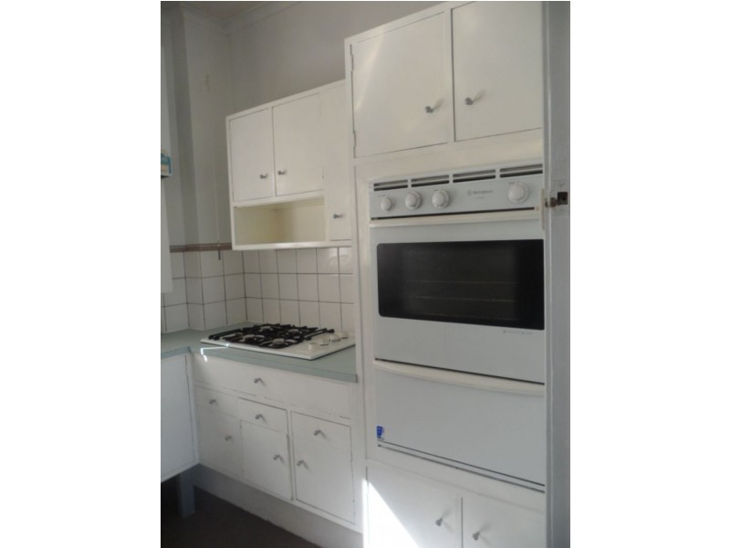 4/31 Leslie Road, Essendon VIC 3040