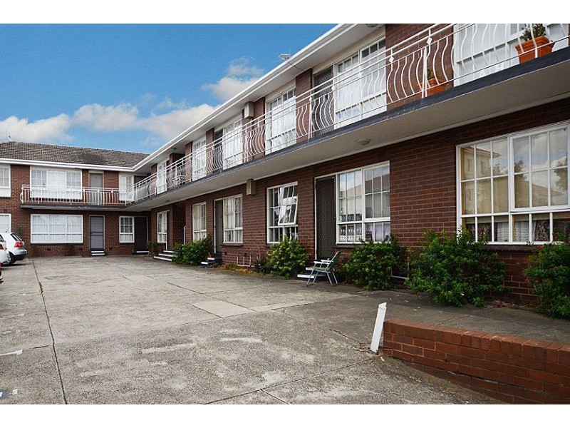 11/3 Guthrie Street, Brunswick West VIC 3055