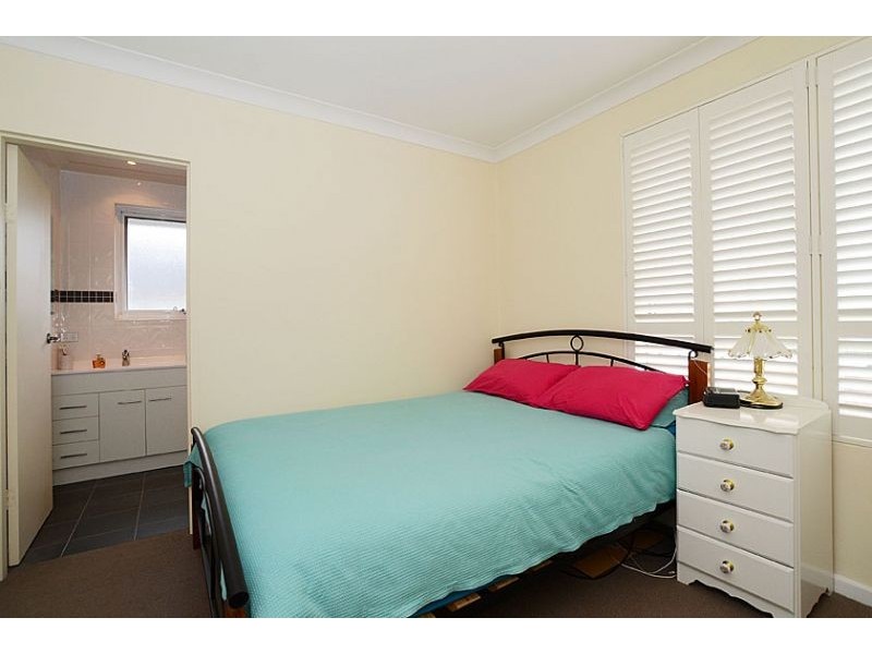 11/3 Guthrie Street, Brunswick West VIC 3055