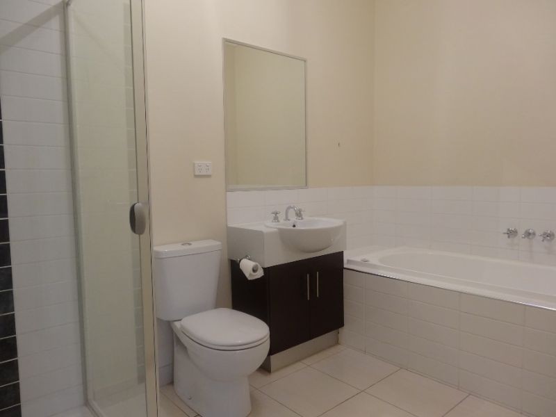 3/9 Tullamarina Avenue, Tullamarine VIC 3043