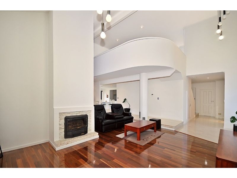 236 Burrowye Crescent, Keilor VIC 3036