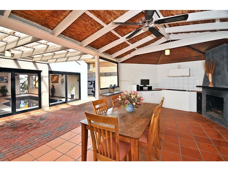 236 Burrowye Crescent, Keilor VIC 3036