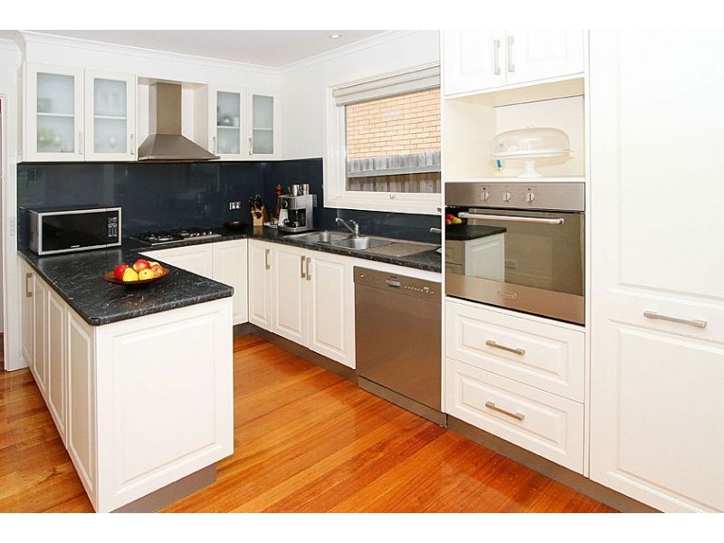 12 Strathaird Street, Strathmore VIC 3041