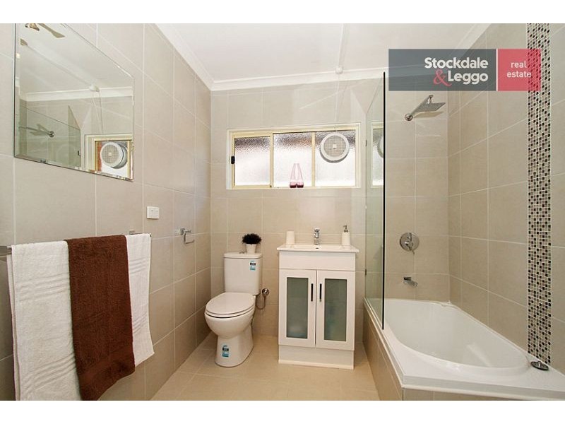 1/209 Napier Street, Essendon VIC 3040