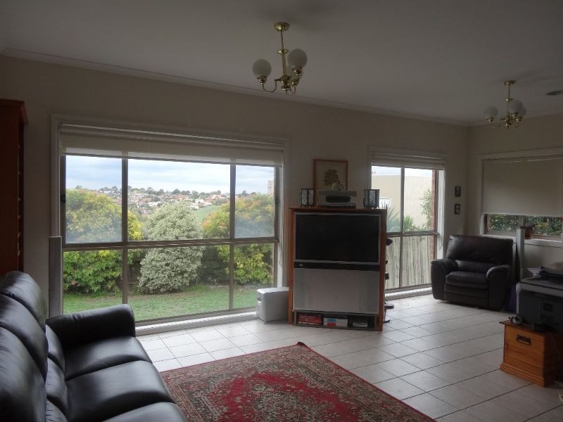 106 Gowanbrae Drive, Gowanbrae VIC 3043