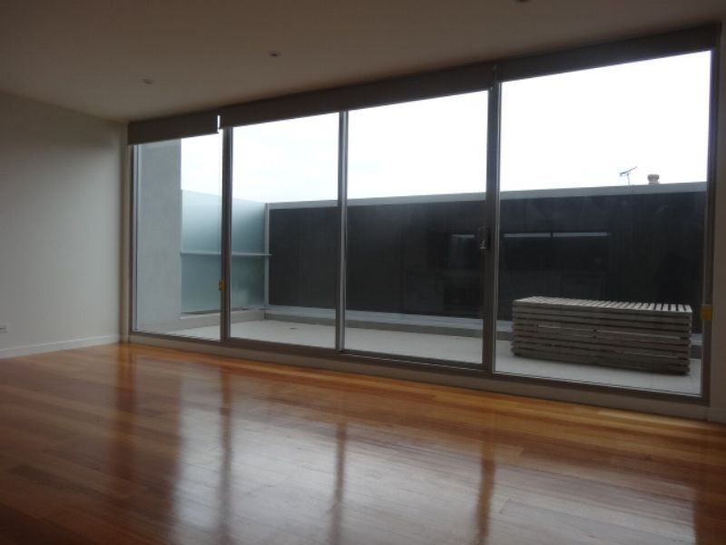 2/32 Napier Street, Essendon VIC 3040