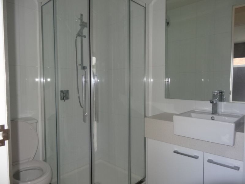 2/32 Napier Street, Essendon VIC 3040