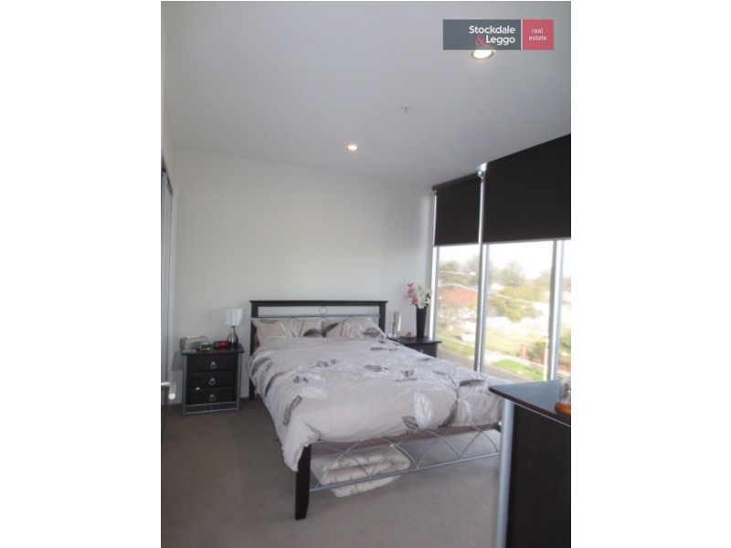 205/2 La Scala Avenue, Maribyrnong VIC 3032