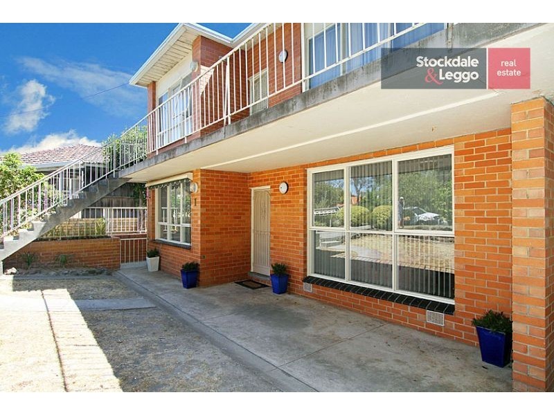 1/209 Napier Street, Essendon VIC 3040