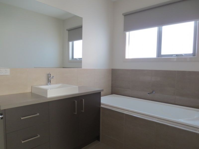 1/151 Durham Road, Sunshine VIC 3020